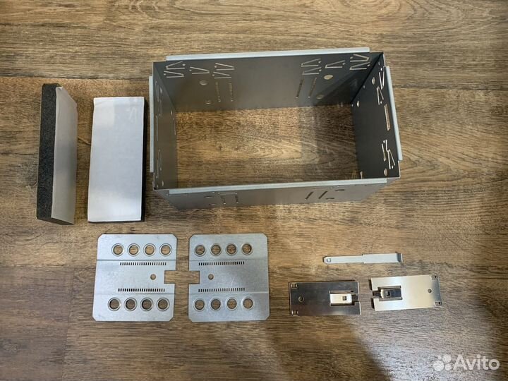 Корзина для установки магнитолы