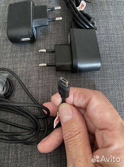 Зарядное ус-во USB,Микро USB,на iPhone 4-4S,новый
