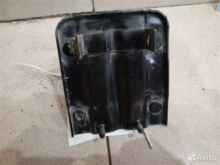 Кронштейн усилителя переднего бампера правый Chev