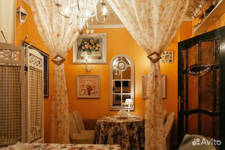 Посудомойщица в кафе