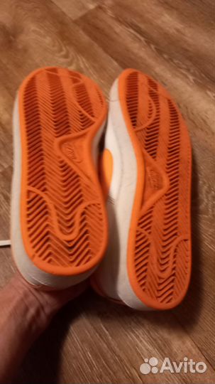 Кроссовки nike женские