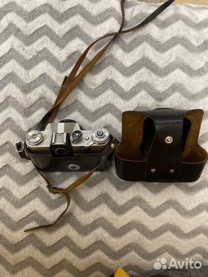 Плёночный фотоаппарат зенит в