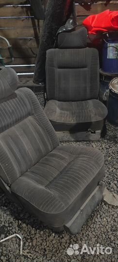 Сиденья газ 24