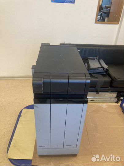 Лоток подачи бумаги для HP M880