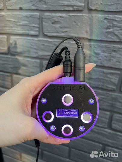 Блок питания critical atom x розовый
