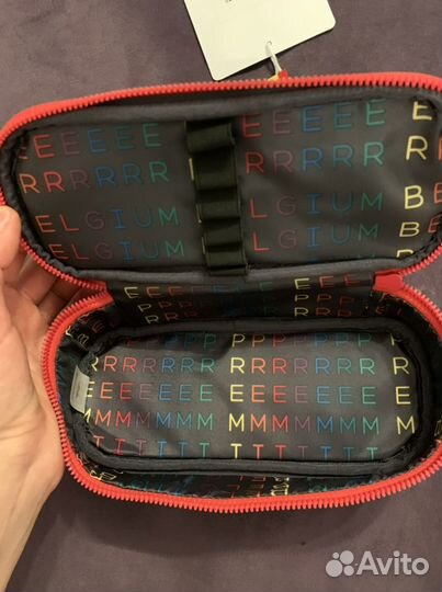 Пенал новый jeune premier новый