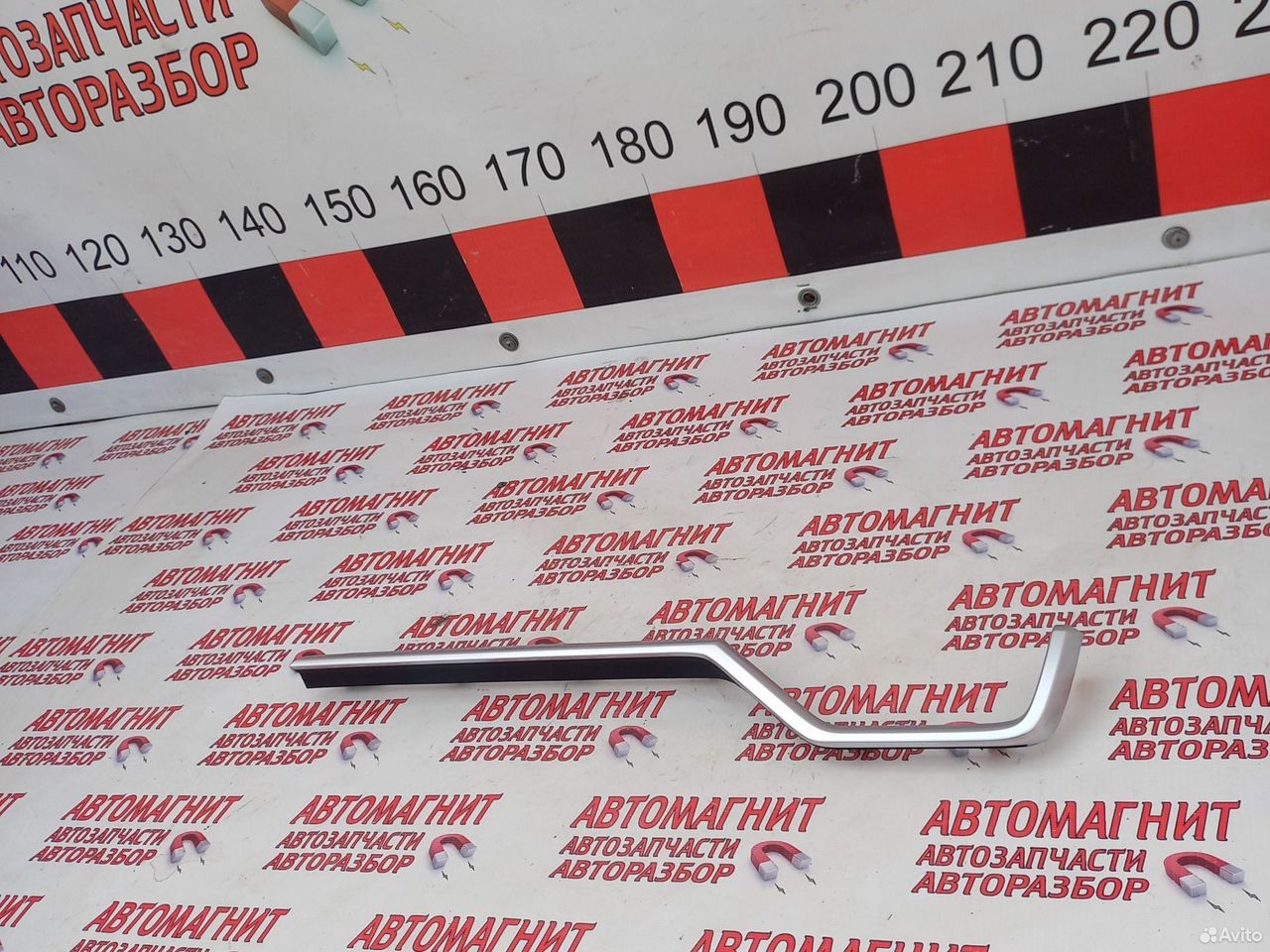 Декоративная накладка торпеды Тойота Рав 4 50