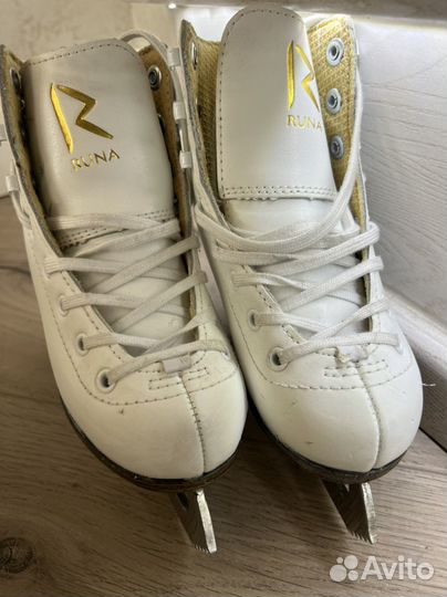 Фигурные коньки runa base
