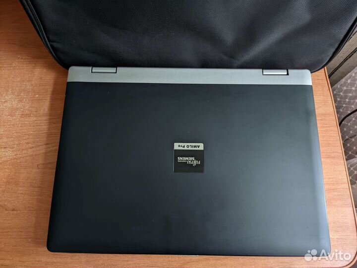 Ноутбук Fujitsu-Siemens Amilo Pro V3505