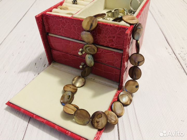 Бусы перламутр