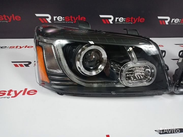 Фары Toyota Highlander XU20 01-07г S1859