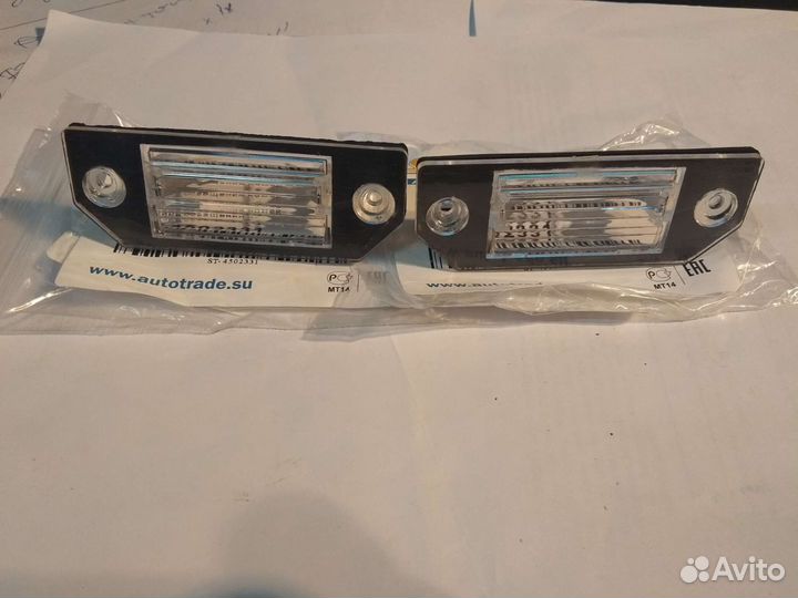 Фонарь освещения заднего номера на Форд фокус 2