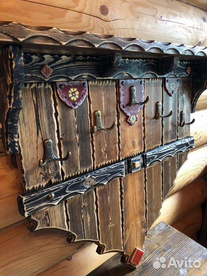 Вешалка в прихожую