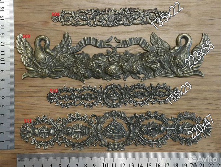 Набор накладок на мебель или на напольные часы