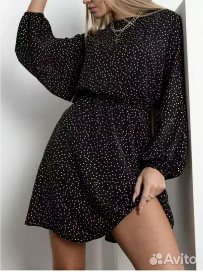 Платье черное в горошек