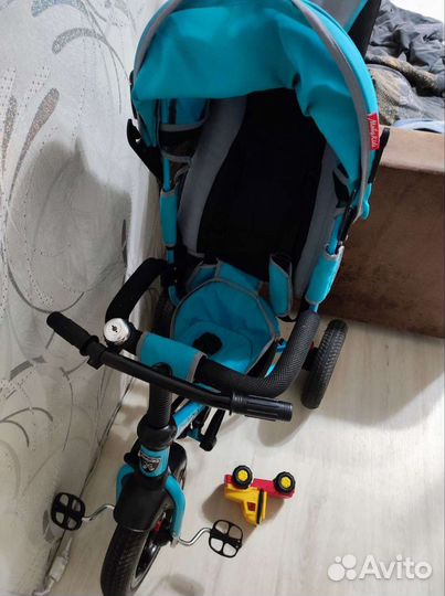 Трехколесный велосипед