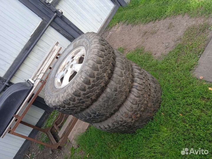 Maxxis Bighorn 235/75 R15