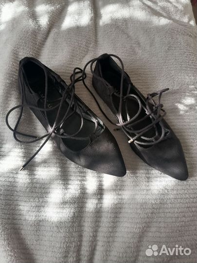 Балетки на шнуровке