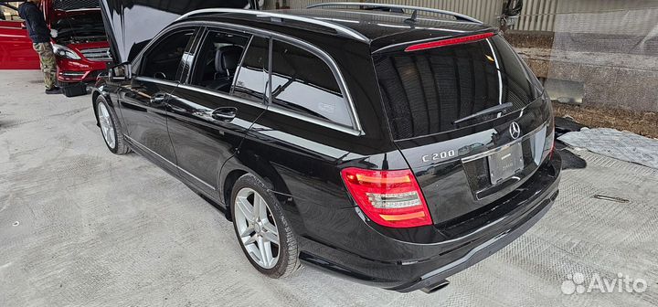 В разборе Mercedes w204 271.860 из Японии рест