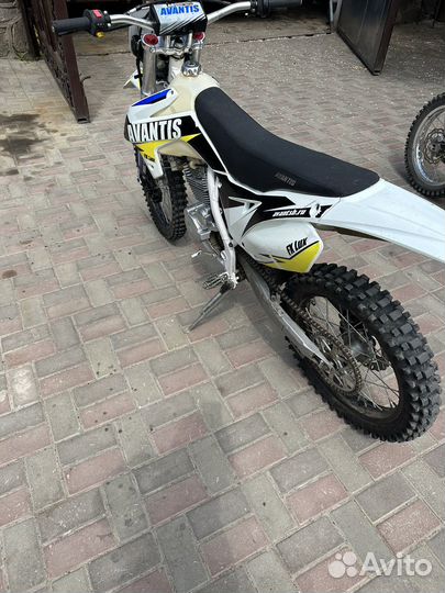 Мотоцикл кроссовый