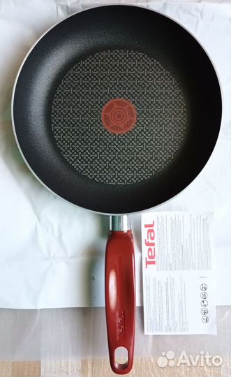 Сковорода Tefal с антипригарным покрытием