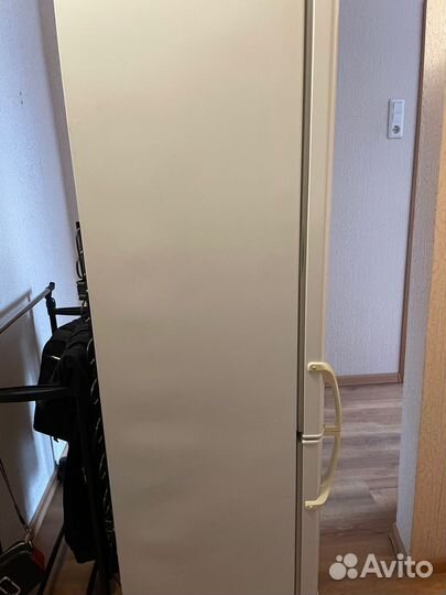 Холодильник на запчасти