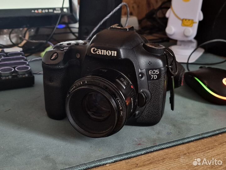 Зеркальный фотоаппарат canon 7d