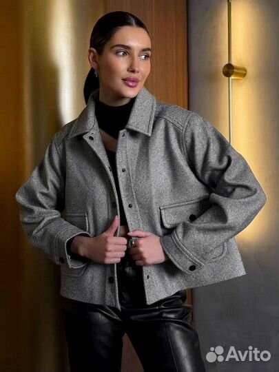 Пиджак угороченный теплый. Жакет женский