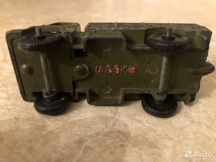 Модель авто СССР газ 66 десантный 1:43