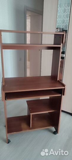 Компьютерный стол