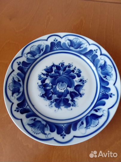 Тарелка обеденная мелкая 19,5см гжель