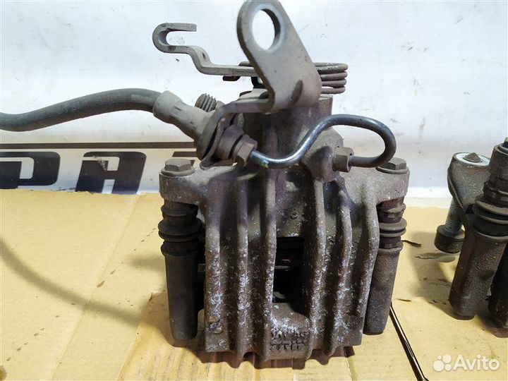 Суппорт задний Audi A3 8P 1.8 CDA 2009