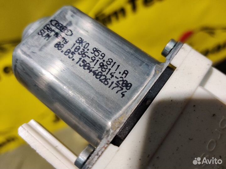 Стеклоподъемник задний левый Audi Q3 8U culb 2.0