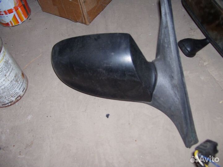 Хендай акцент зеркало правое