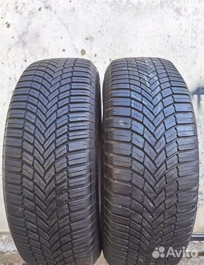 Bridgestone Weather Control A001 215/65 R16 102V