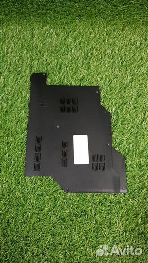 Сервисная крышка ноутбука Lenovo IdeaPad Z570