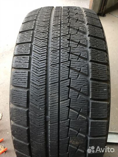 Bridgestone Blizzak VRX 225/50 R17