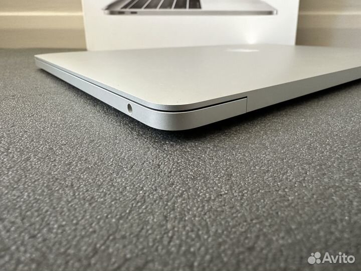 Apple MacBook Pro 13 2018 8/128, Ориг АКБ