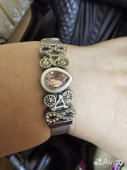 Браслет из нержавеющей стали с подвесками