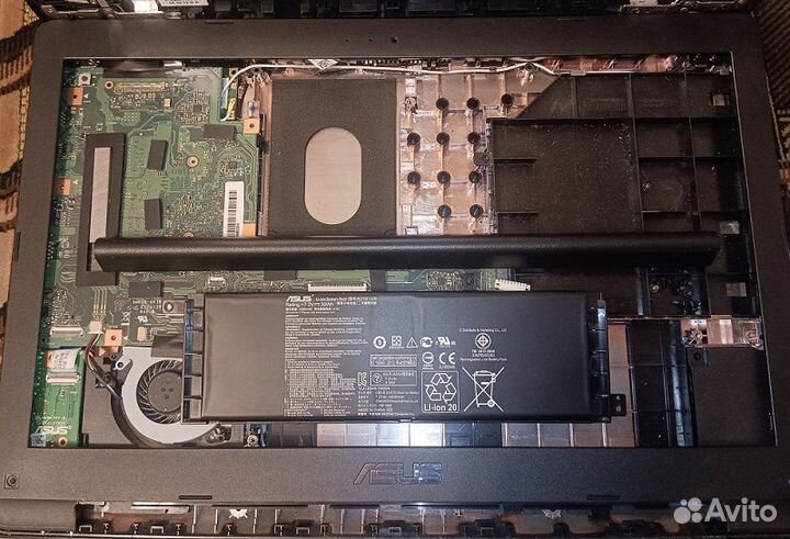 Ноутбук asus X553S разбор