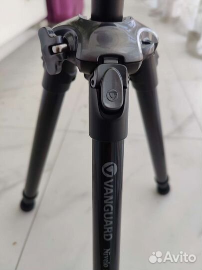 Штатив для фотоаппарата профессиональный