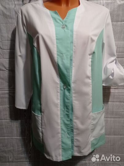 Медицинские костюмы и халат