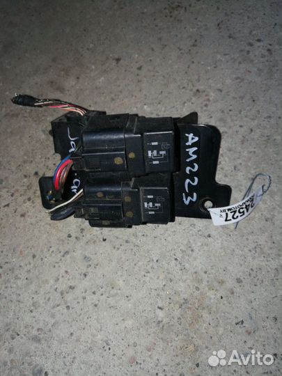 Блок предохранителей Jaguar XJ X308