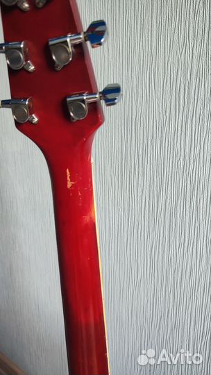 Гитара с подключением