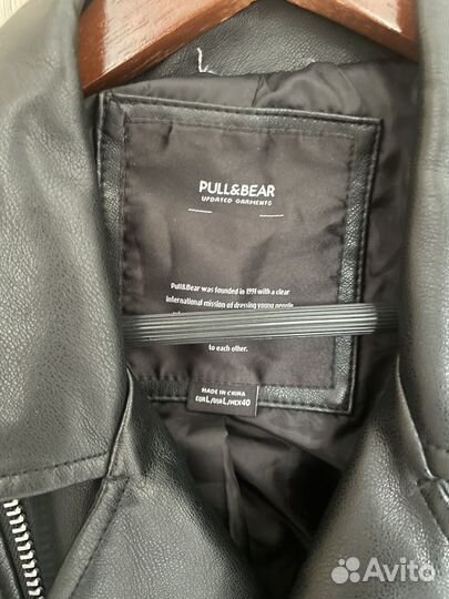 Кожаная куртка pull&bear