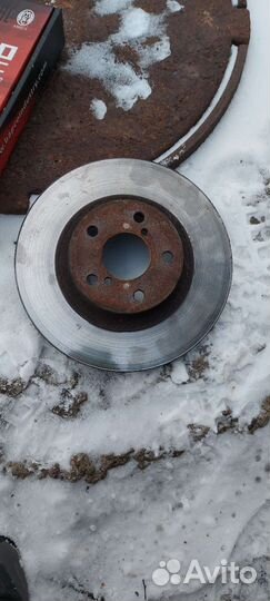 Тормозные дискина Subaru импреза,легаси,форостер