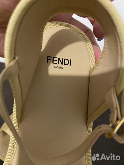 Босоножки Fendi 37,5- 38