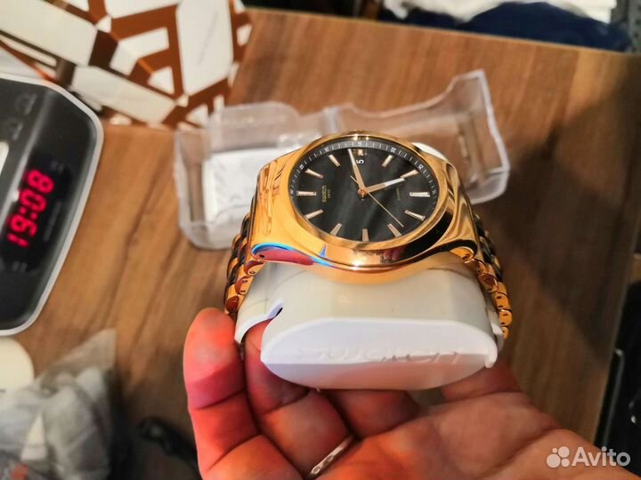 Часы Swatch