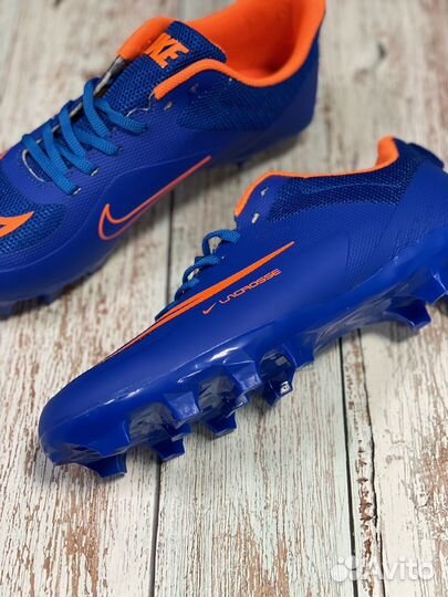 Бутсы Nike футбольные на подростка
