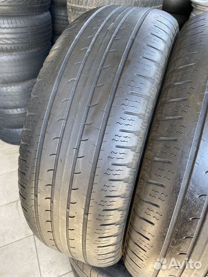 Goodyear EfficientGrip SUV 4x4 245/65 R17 111H